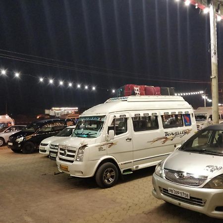 Jhilmil Dhaba Hotell Sonipat Exteriör bild