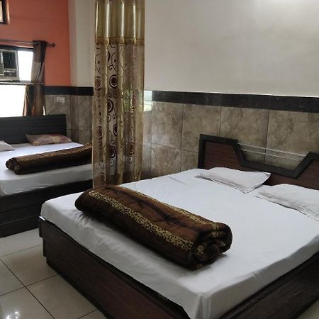 Jhilmil Dhaba Hotell Sonipat Exteriör bild
