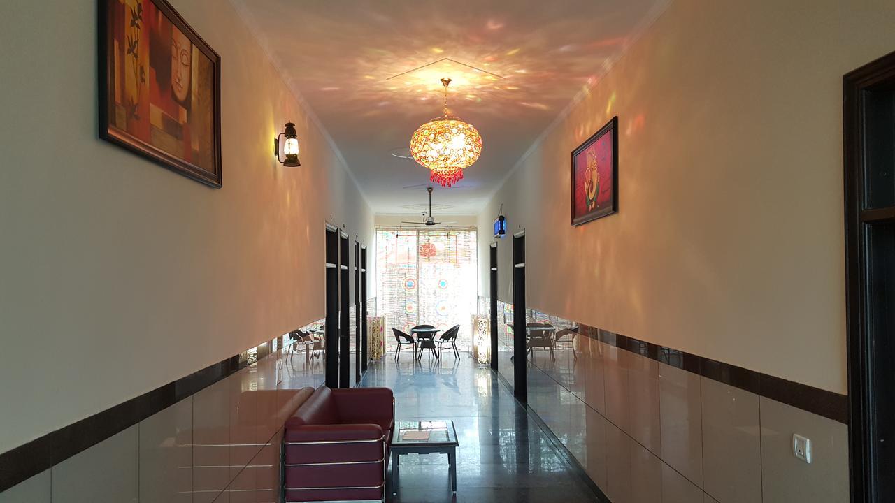 Jhilmil Dhaba Hotell Sonipat Exteriör bild