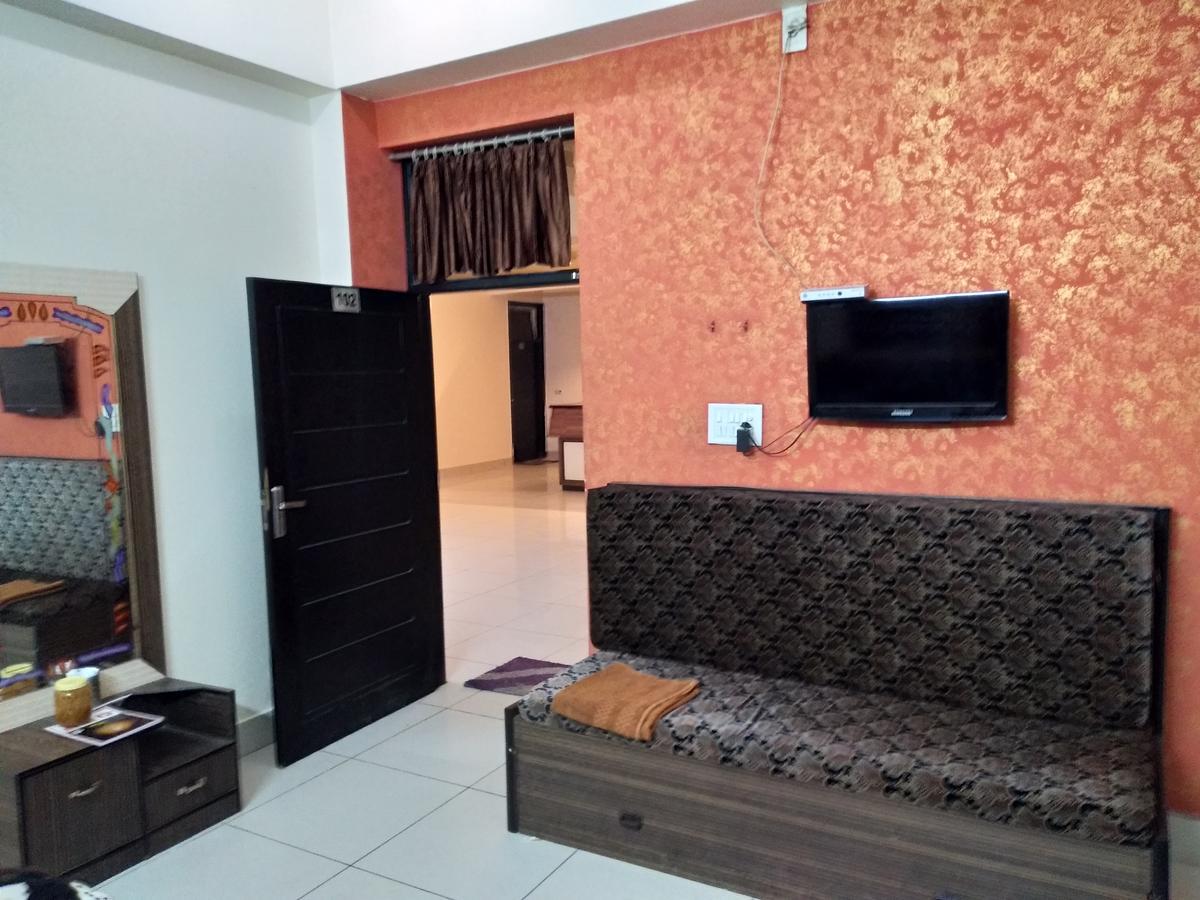 Jhilmil Dhaba Hotell Sonipat Exteriör bild