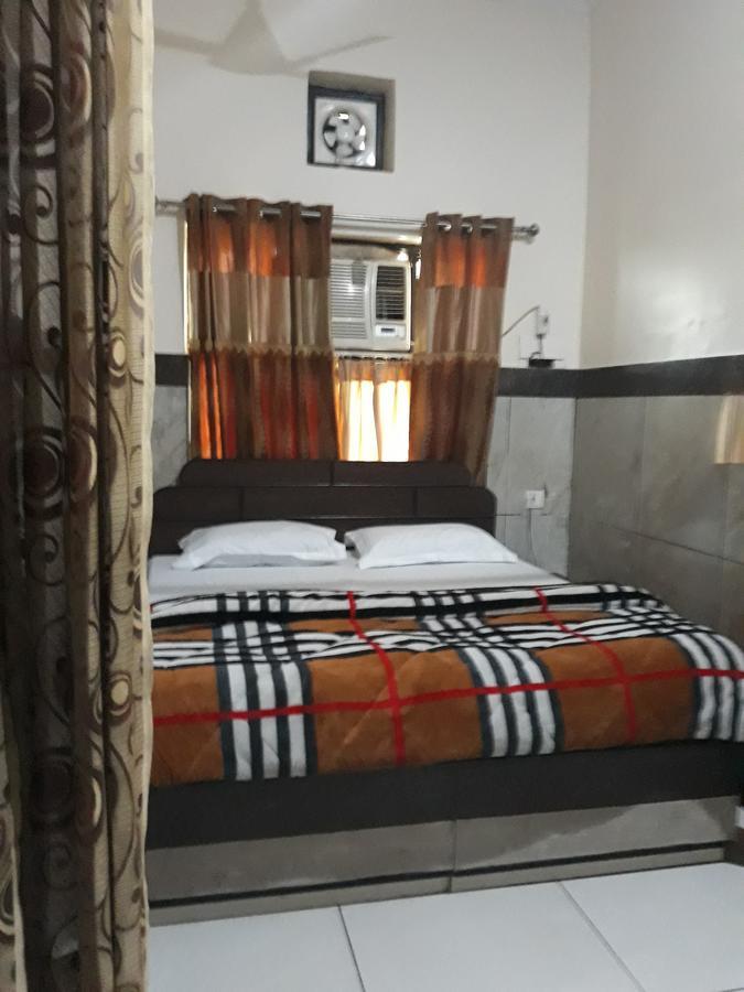 Jhilmil Dhaba Hotell Sonipat Exteriör bild