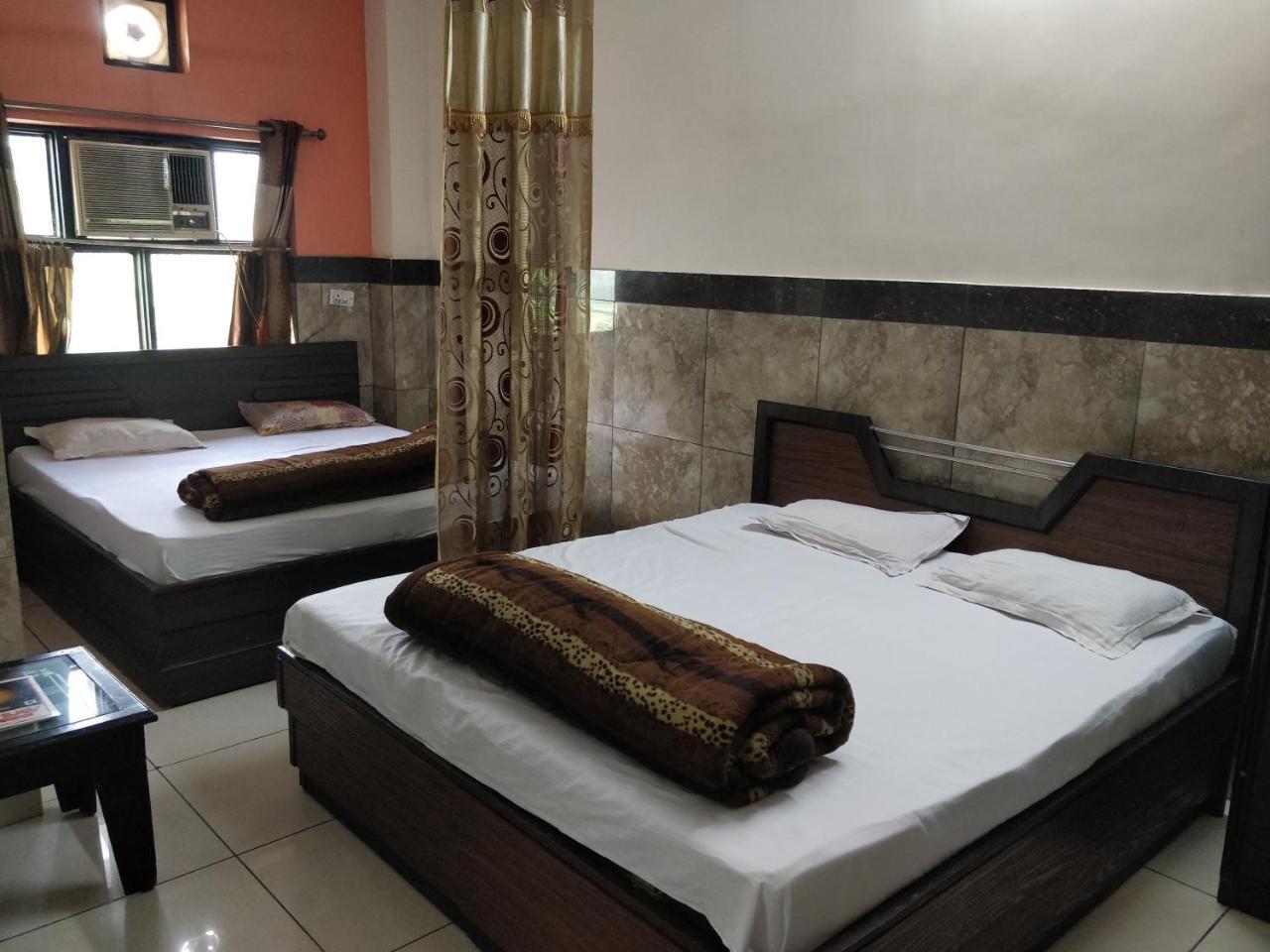 Jhilmil Dhaba Hotell Sonipat Exteriör bild